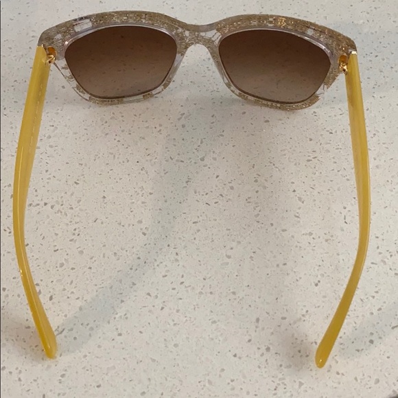 Dolce & Gabbana lace sunglasses - Picture 5 of 7
